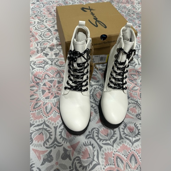 ‼️SEVEN 7 Women’s Boots size 8 NWT & Box - Picture 5 of 9